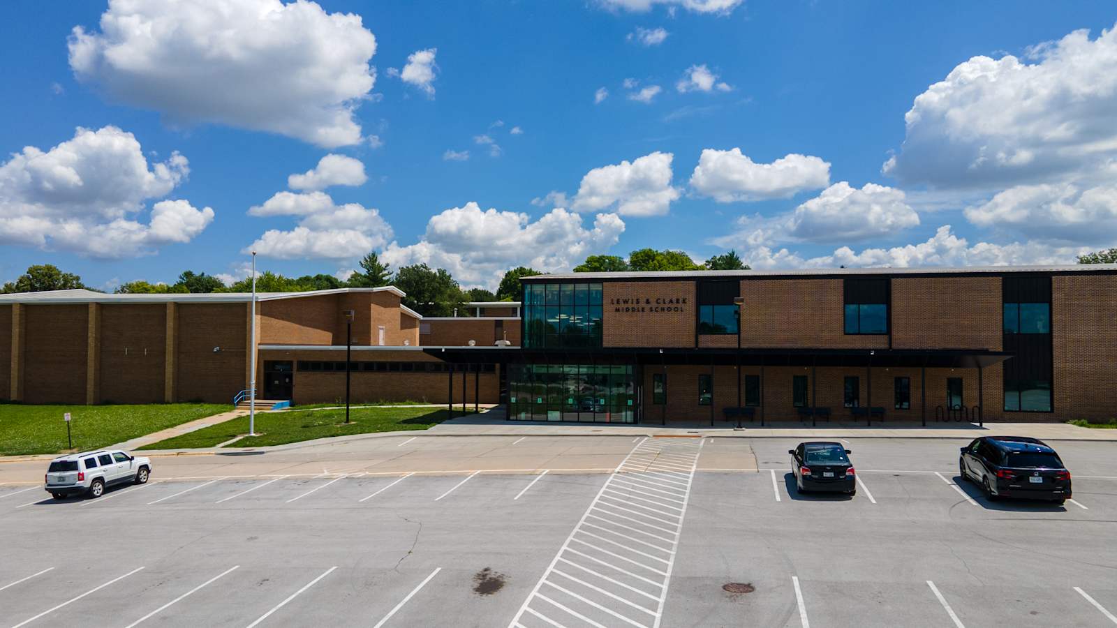 Lewis and Clark Middle School — Campus