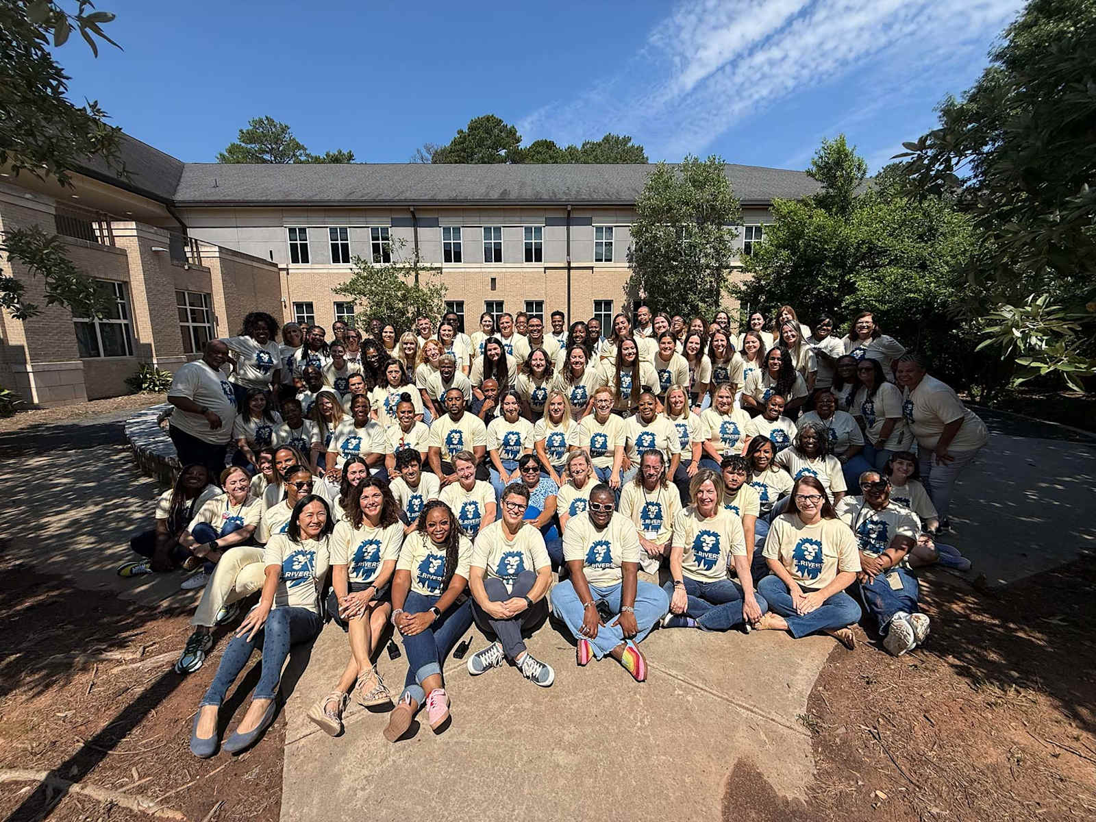 E. Rivers Elementary School — Campus