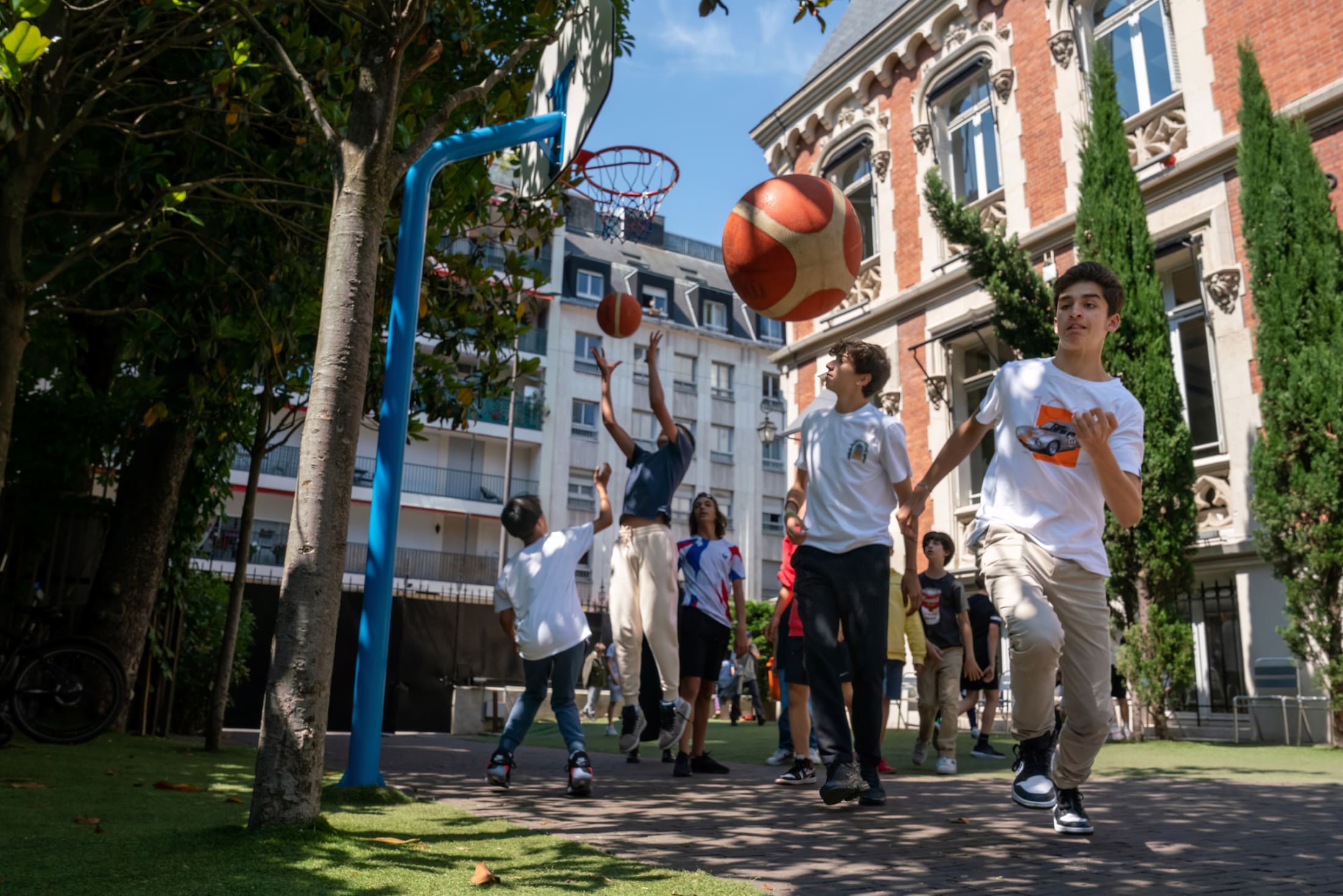 International School of Paris — Sports