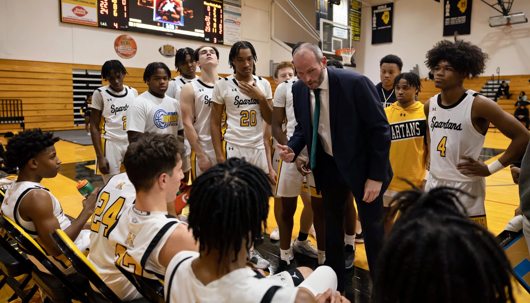 Men s Basketball Marian Catholic High School Chicago Heights IL