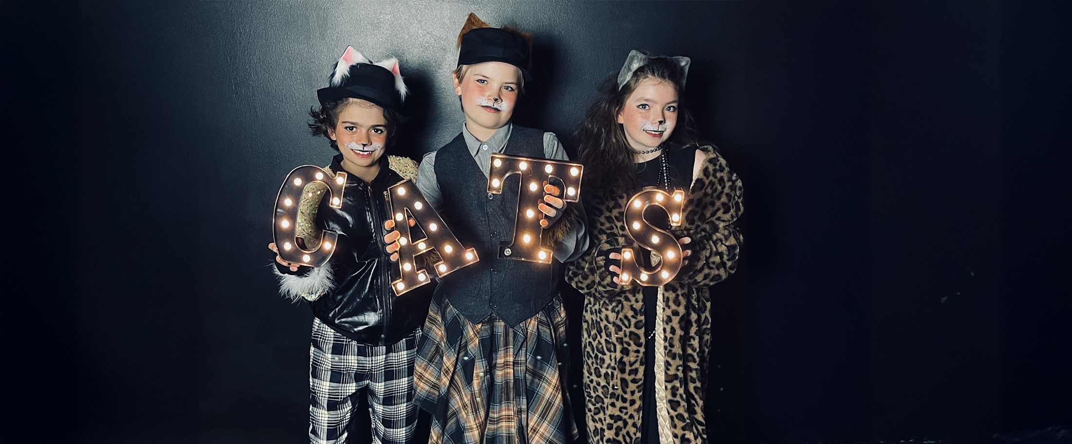 תיאטרון מינטונקה מציג את CATS: מהדורת השחקנים הצעירים