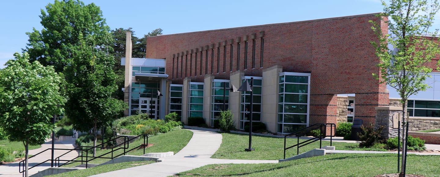 Shawnee Mission East High School — Campus