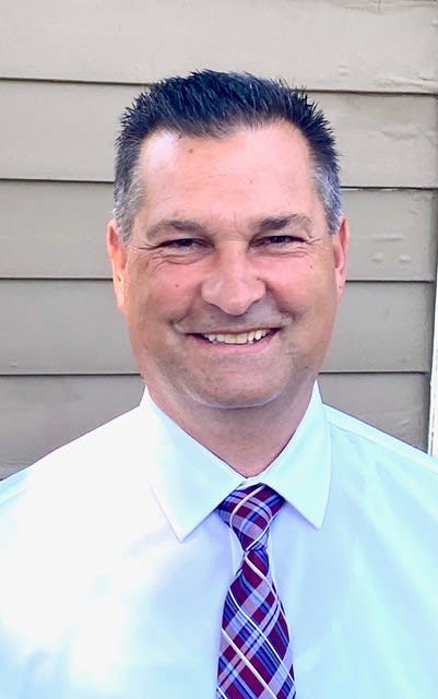 Brian Ploghoft will be principal of White Bluffs Elementary.