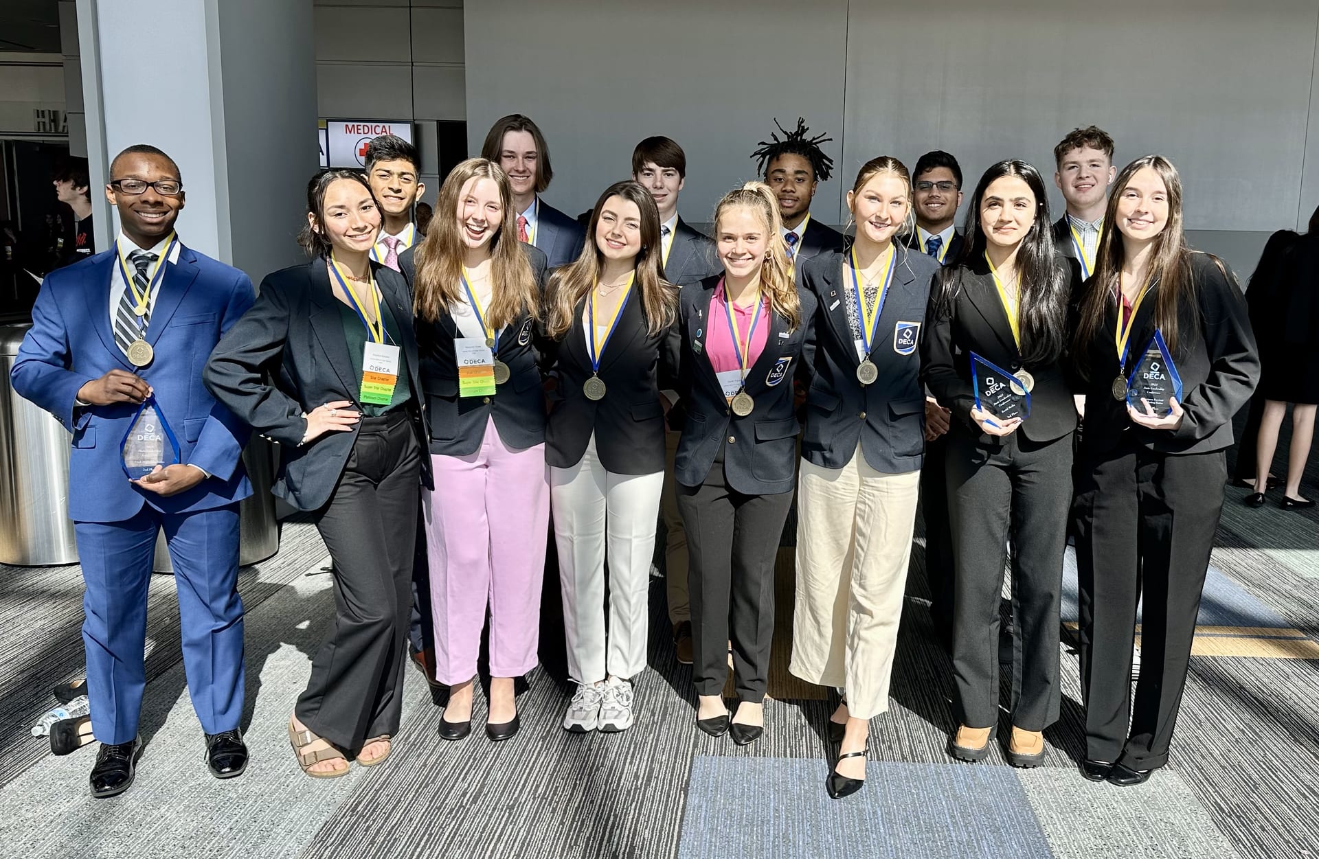 14 DECA student score top 8 in events