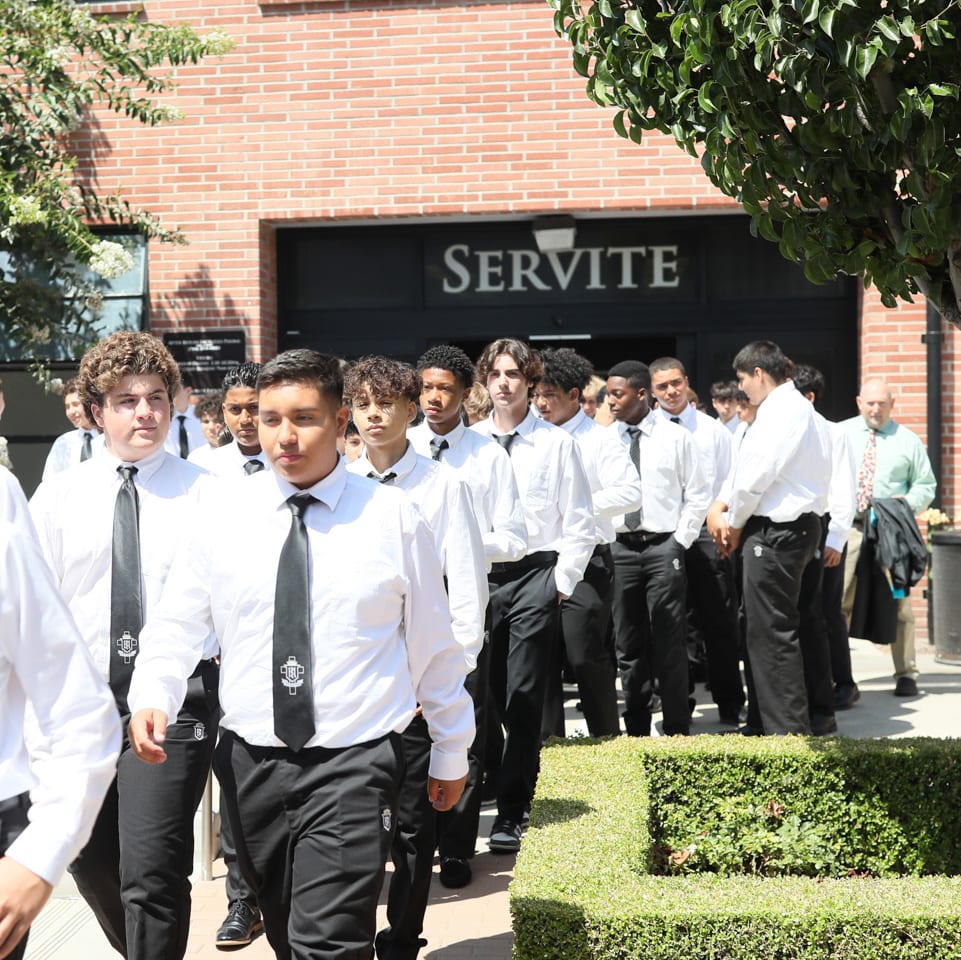 Servite students together on campus