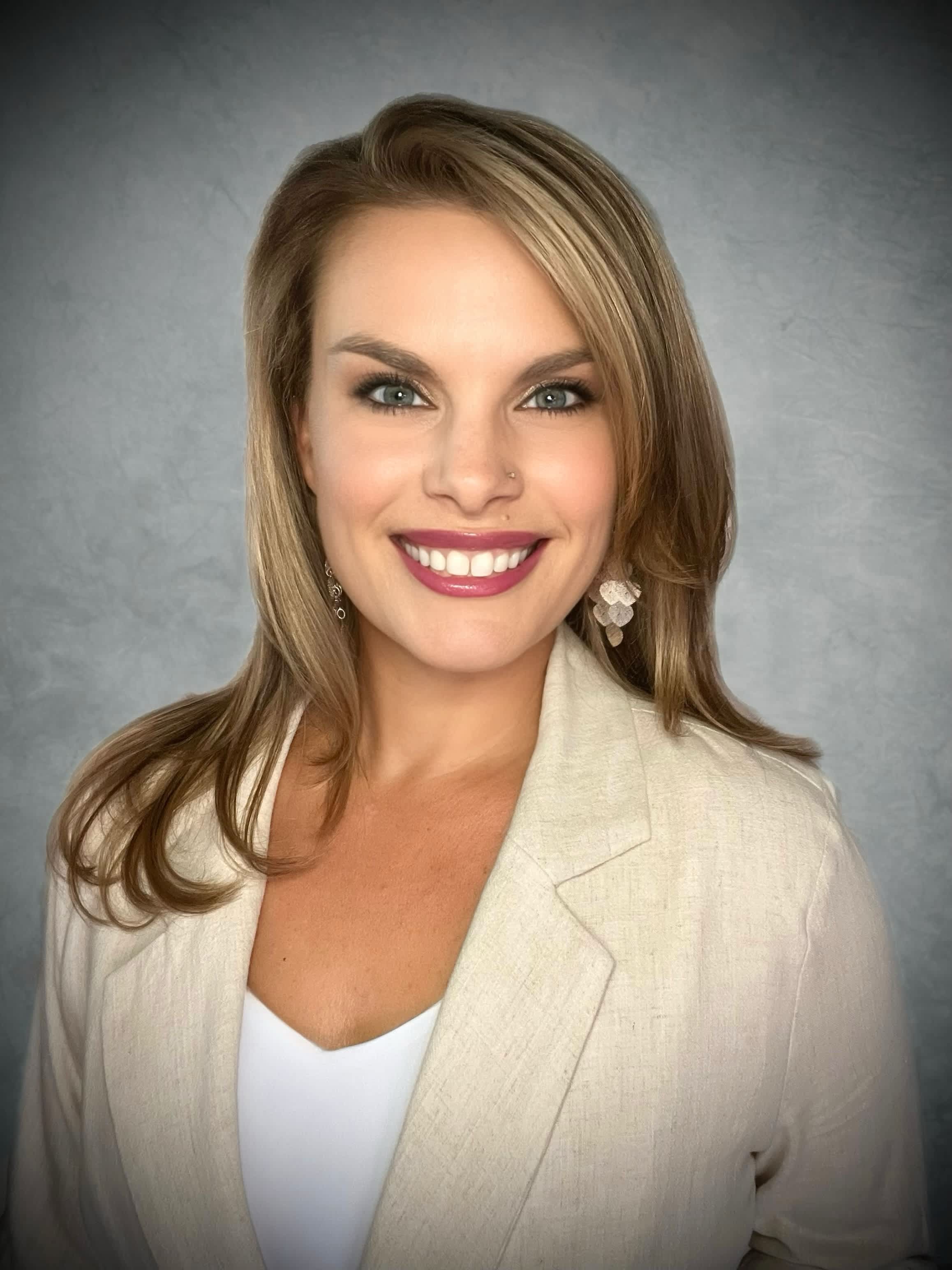 Portrait of Lindsay Nied