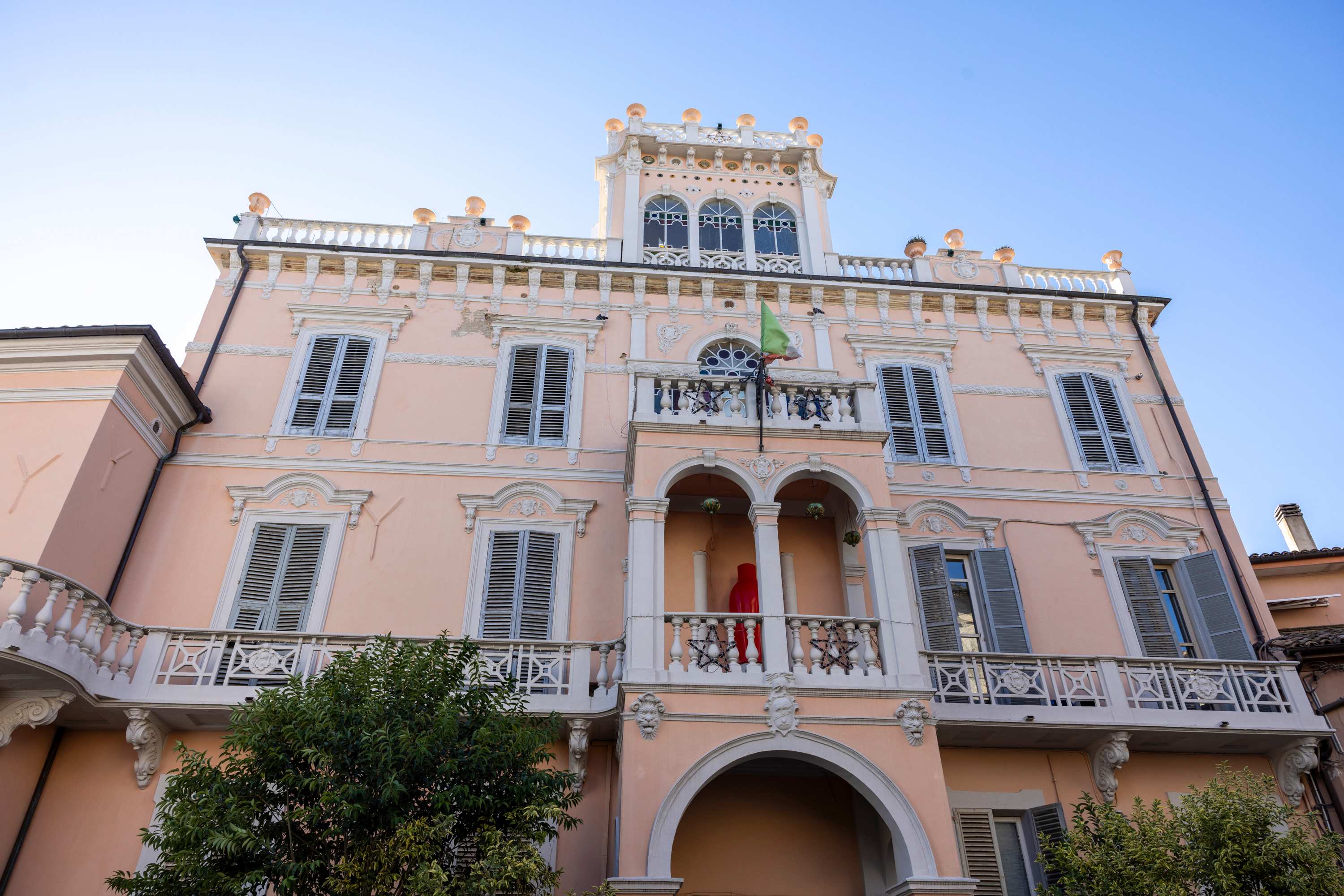 The front door of Canadian College Italy on Via Cavour in Lanciano