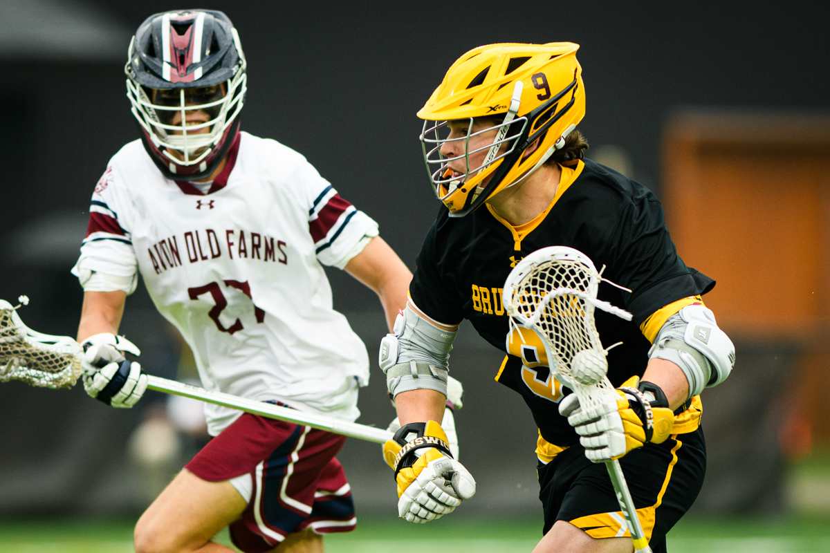 Senior Day 'W': 'Wick Outlasts Avon Old Farms 