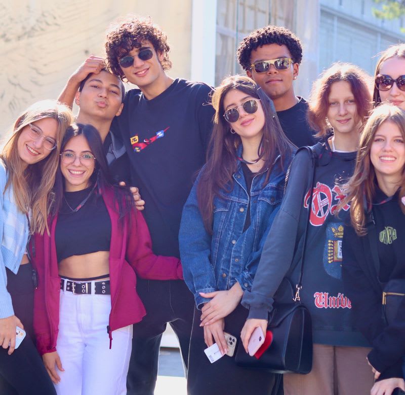 A group of CCI students together in Lanciano