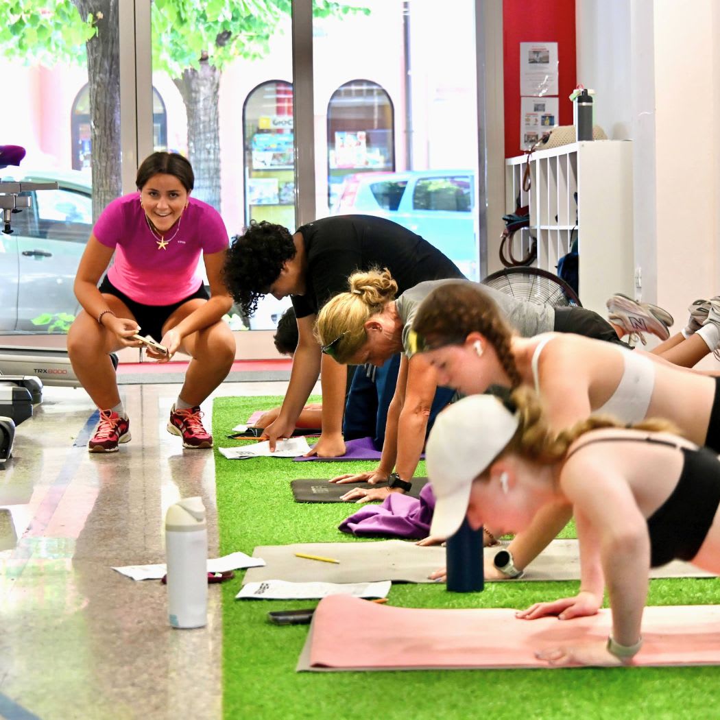 Students training together in CCI's fitness centre