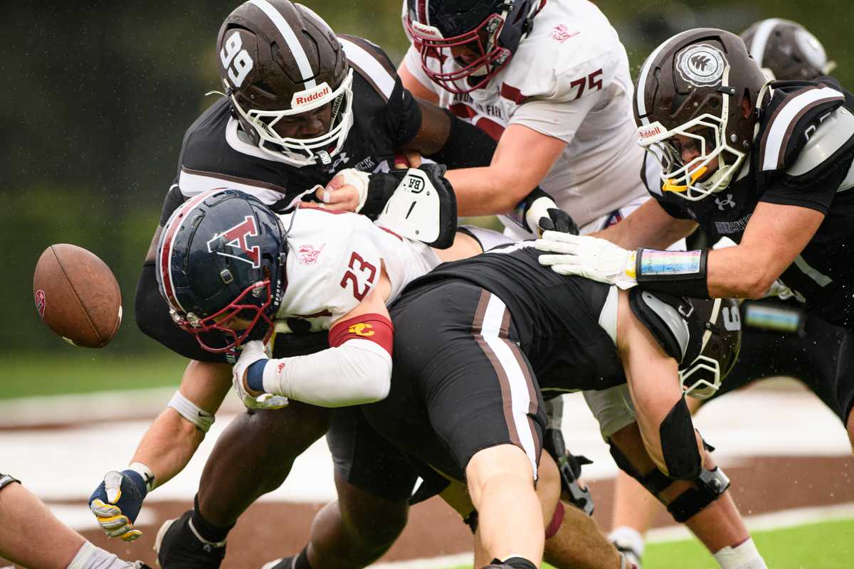 Brunswick Outlasts Avon Old Farms 