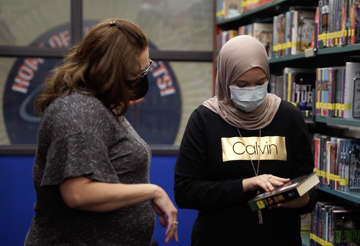 students-dive-into-new-cultures-through-battle-of-the-books-experience