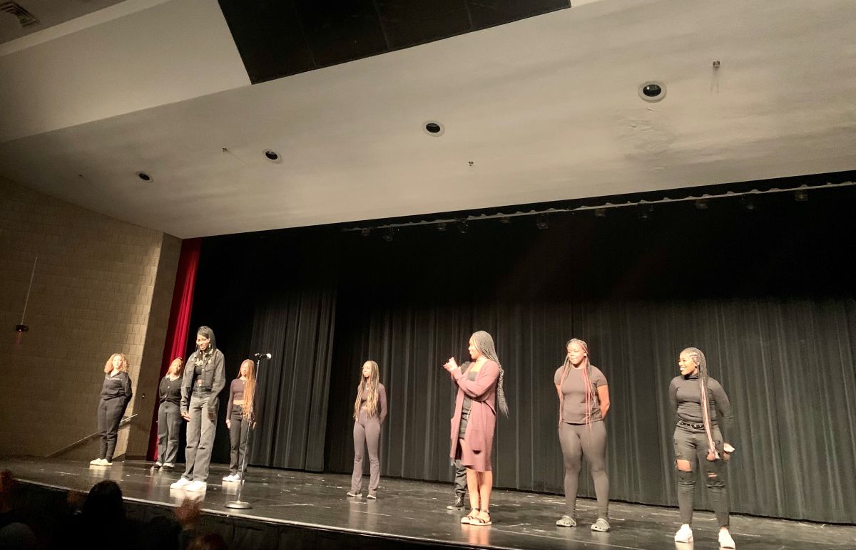 Osseo Senior High School Students Put On Osseo Speaks Showcase 