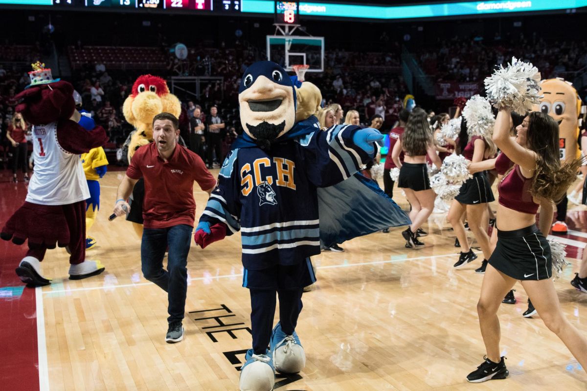 2022 Jersey Shore BlueClaws Buster Mascot