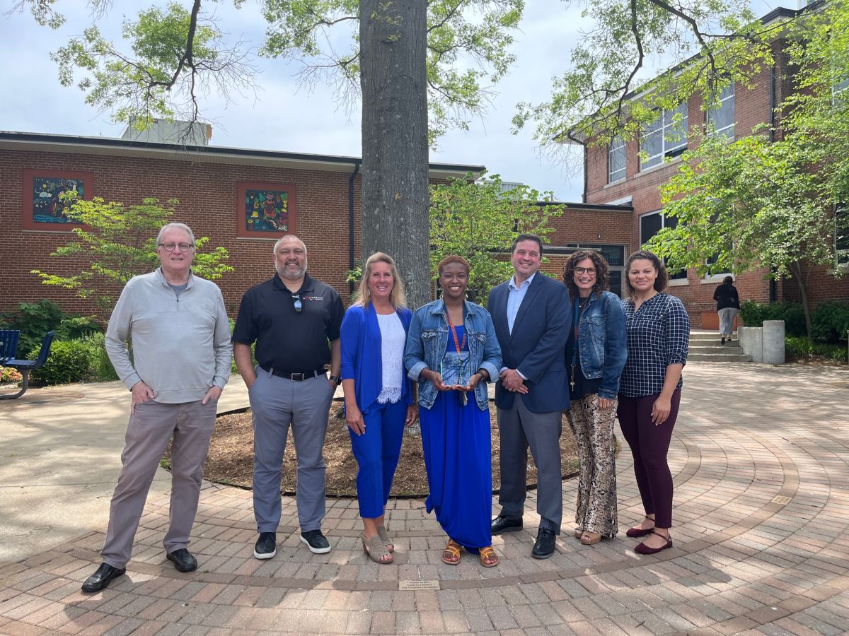 LOGOS Adolescent Therapist Is Recipient Of Creve Coeur Olivette 