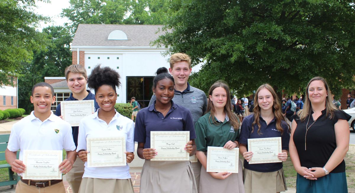 Class of 2023 Students Awarded Scholarships from St. Bonaventure