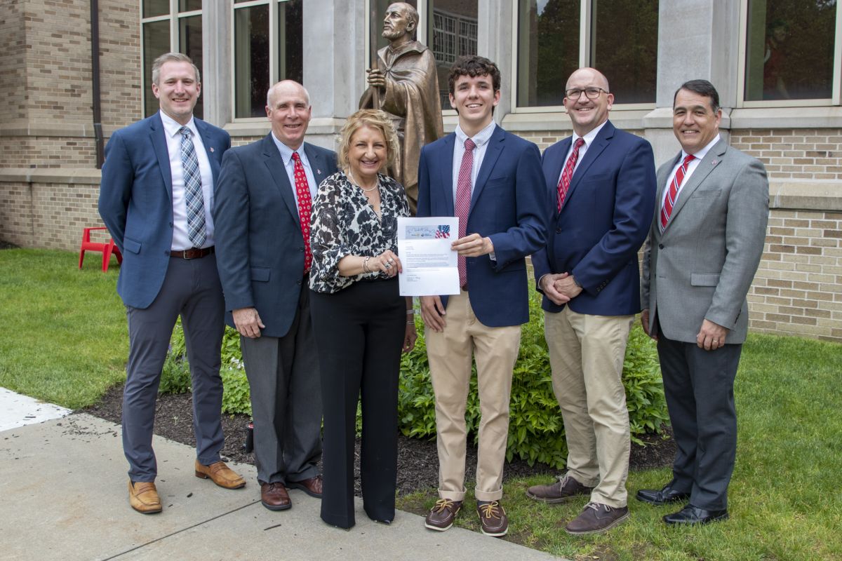 hugh-hutchinson-22-awarded-fairfield-rotary-scholarship-news-article