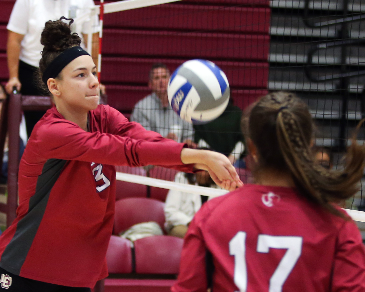 Girls Volleyball Routs Rhinos | The Loomis Chaffee School