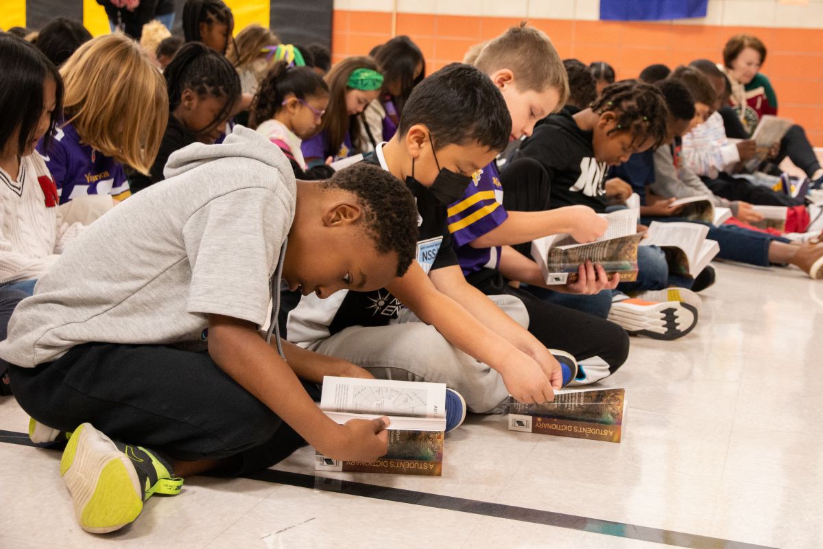 Fridley Columbia Heights Rotary Club Generously Gives Dictionaries To Fridley Columbia Heights Rotary Club Generously Gives Dictionaries To