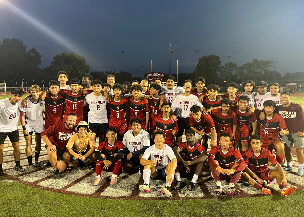 Boys Varsity Soccer Moves on to Section Finals District News