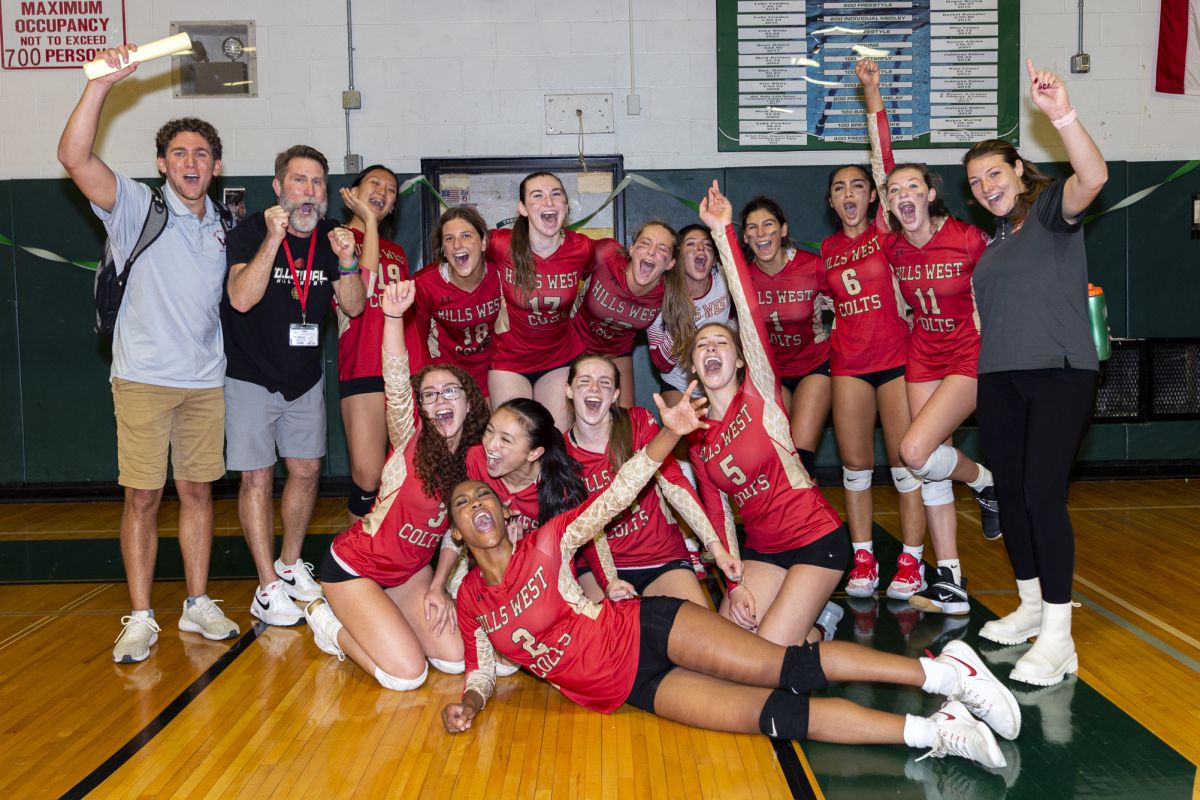 Hills West Girls Varsity Volleyball Team Finishes Regular Season Undefeated News Post 3008