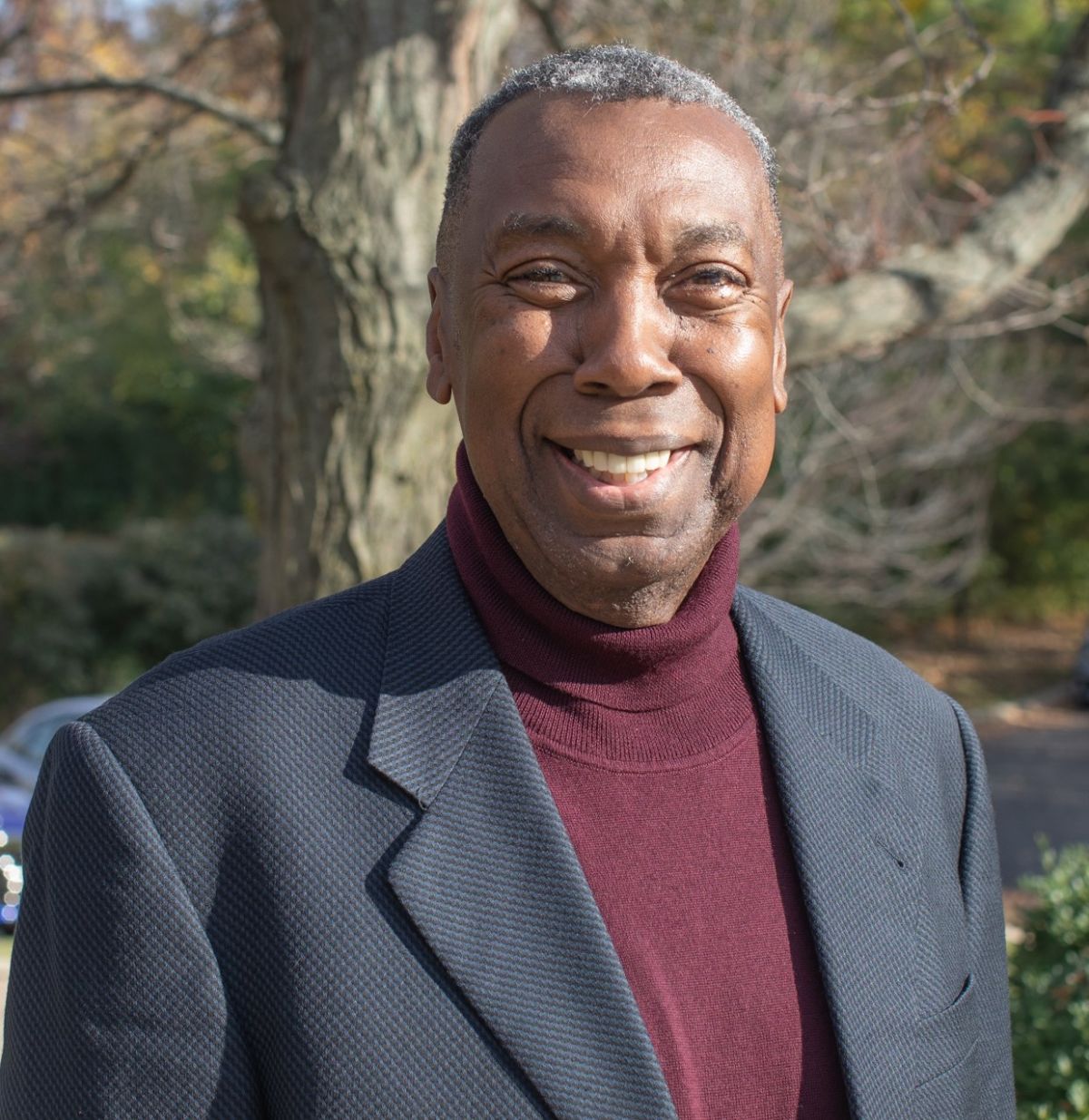 retired-nba-college-coach-now-leads-woodlands-academy-basketball