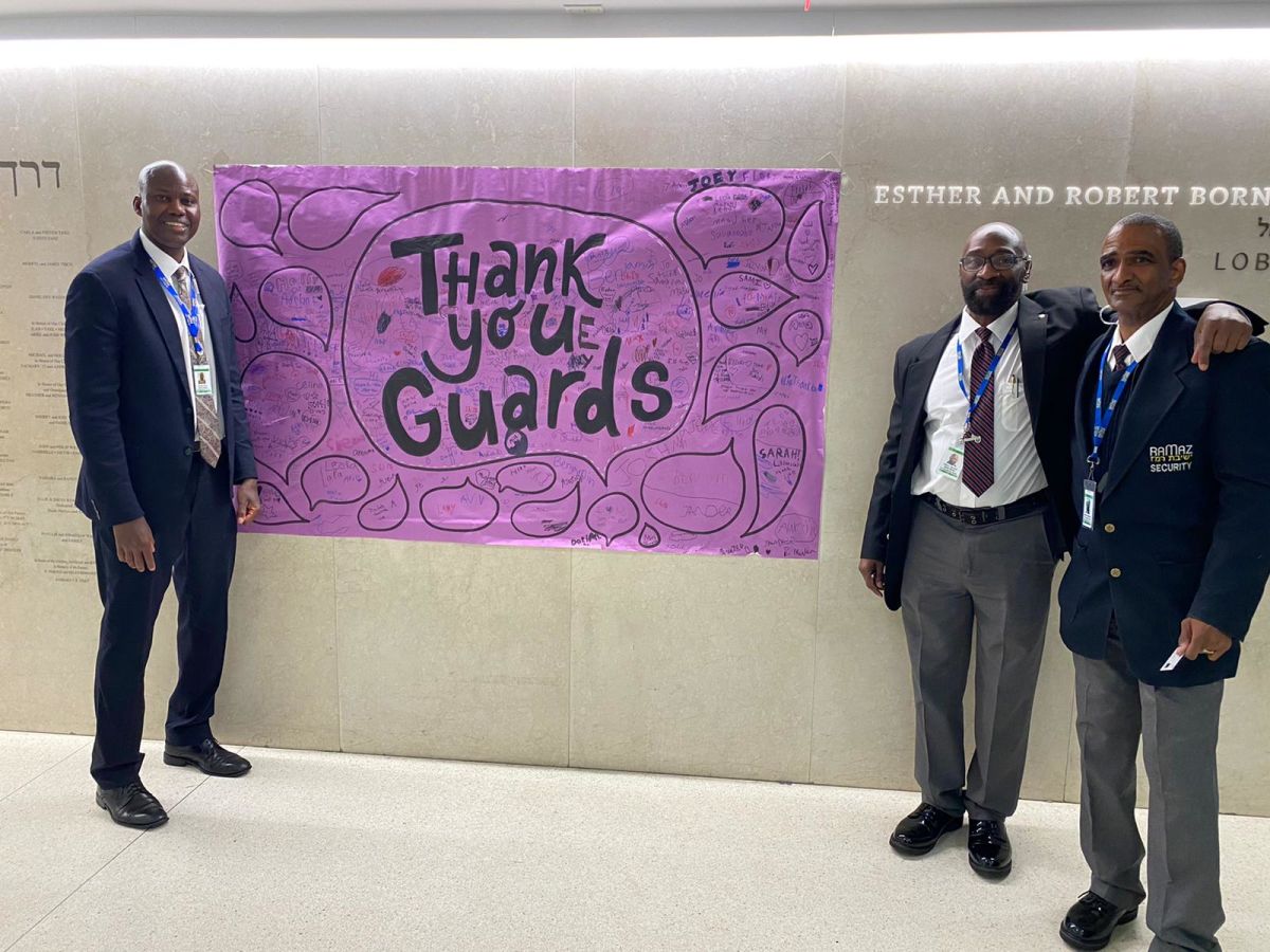 The LS Shows Appreciation For Our Guards! | Ramaz News - The Ramaz School