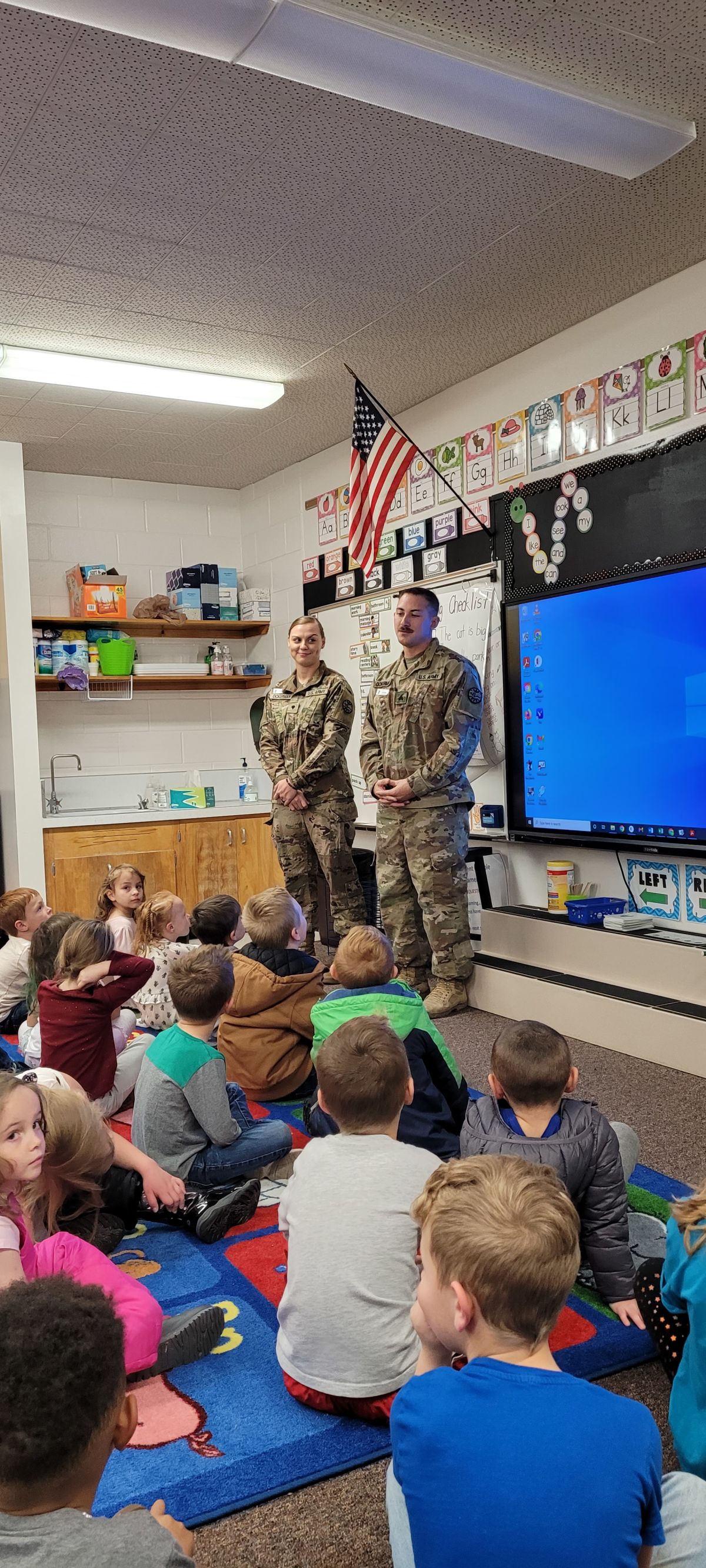Special Veteran's Day Visit in Kindergarten News Details Syringa
