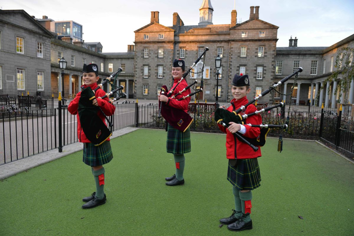 Pipers set to perform at Battle of the Brits | News Articles - Robert ...