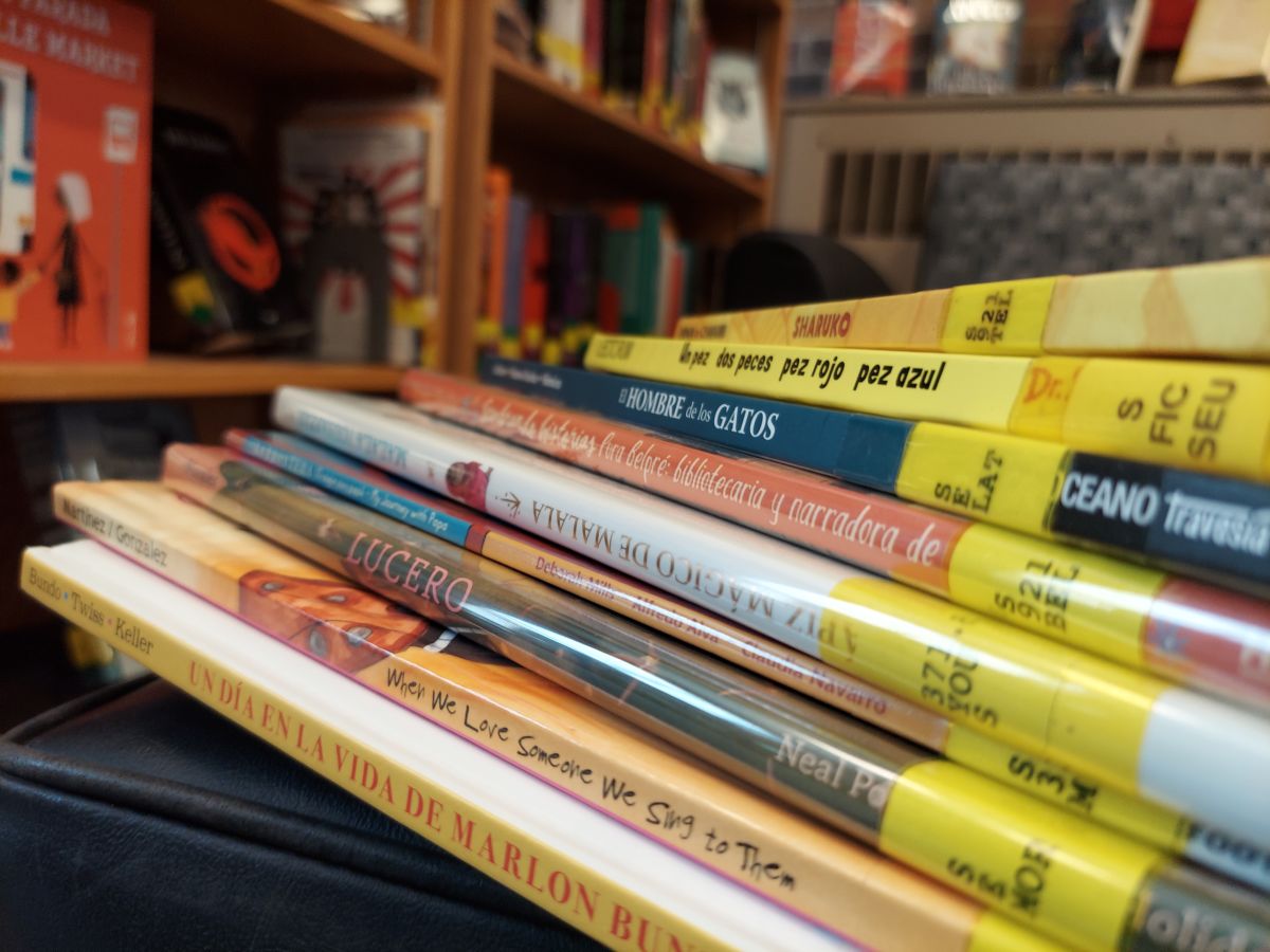 New Toki Teachers Develop Multilingual Libraries for the Classroom ...
