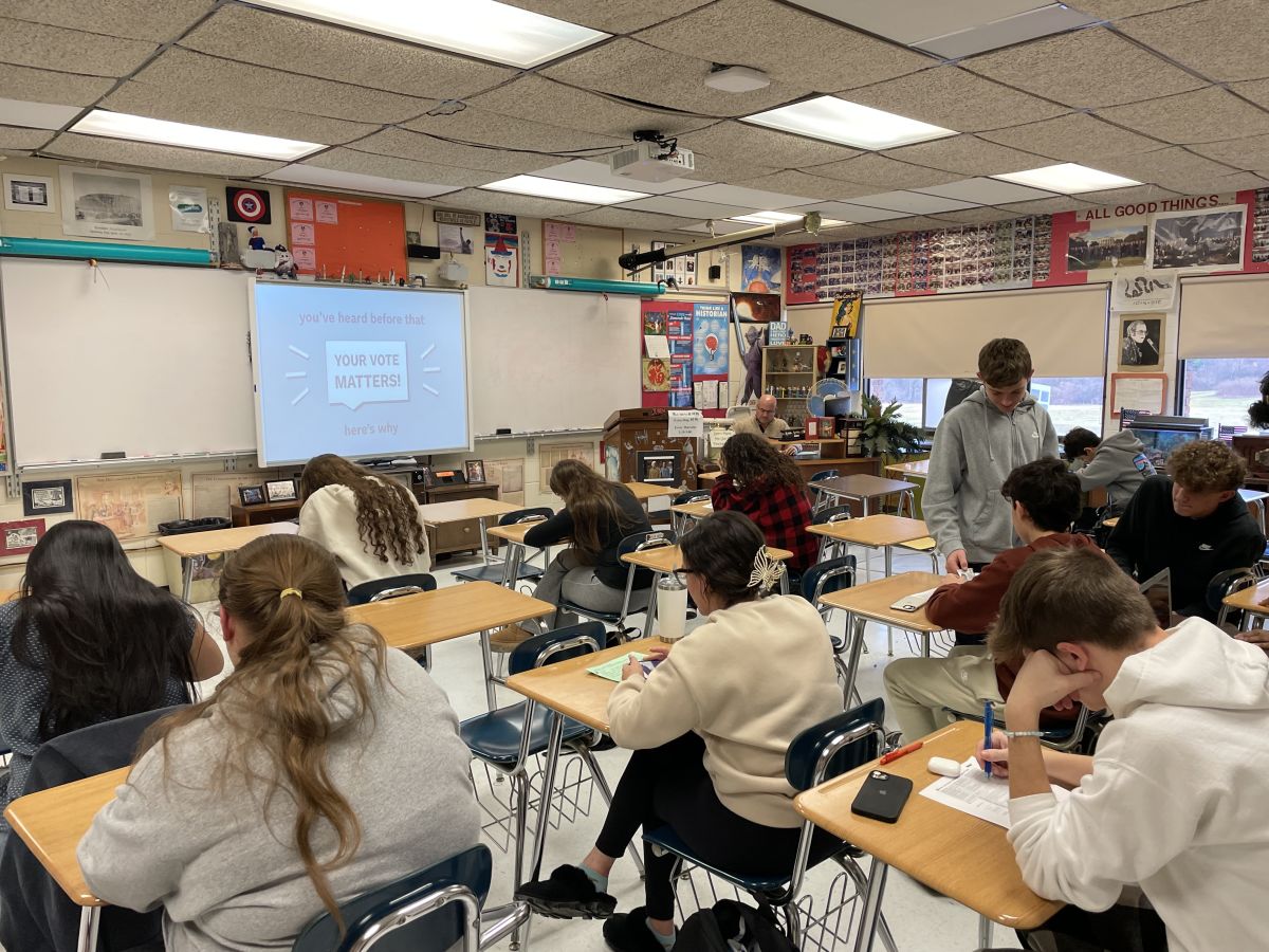 West's History Honor Society Holds Voter Registration Drive News Post