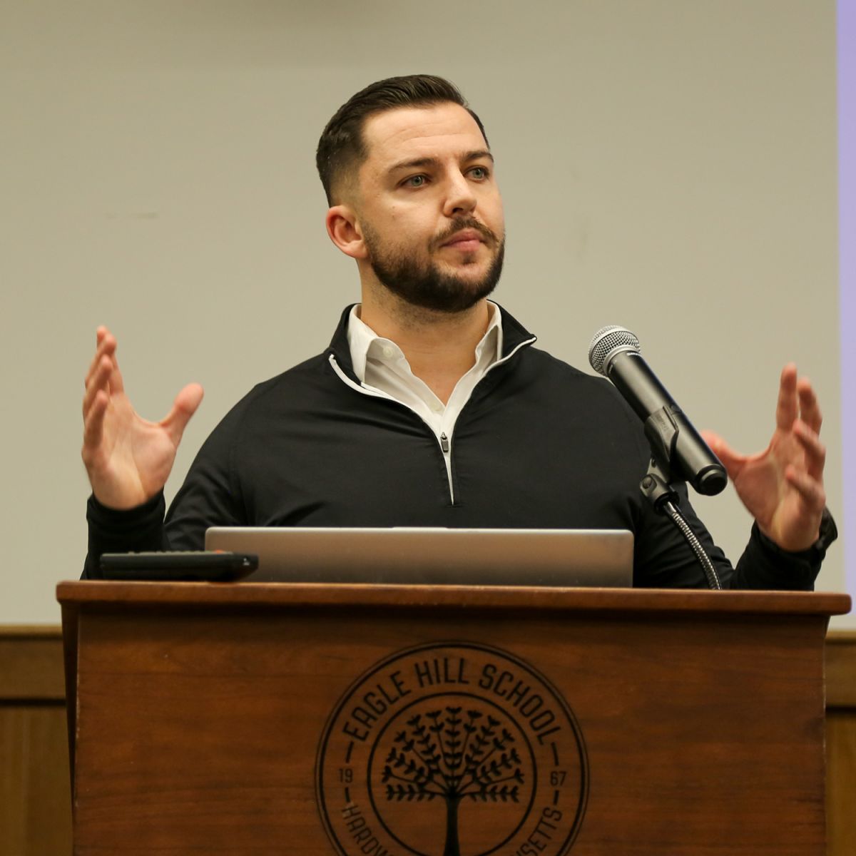 Navigating Life in the Digital Age | News Details - Eagle Hill School ...