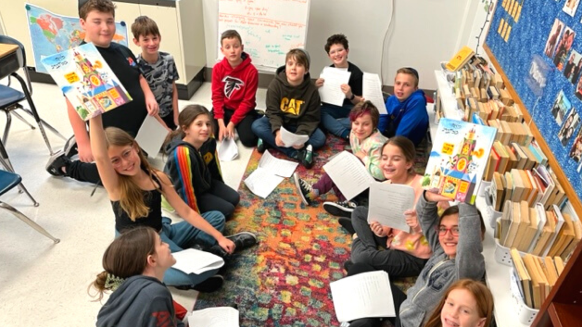 fifth-graders-prepare-for-hebrew-play-apartment-for-rent-on-march-2