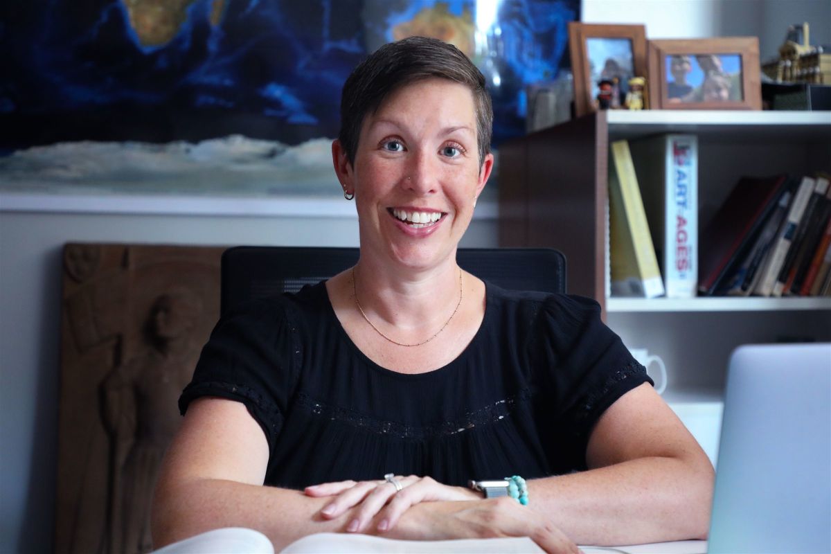 Engaging Art History News Details