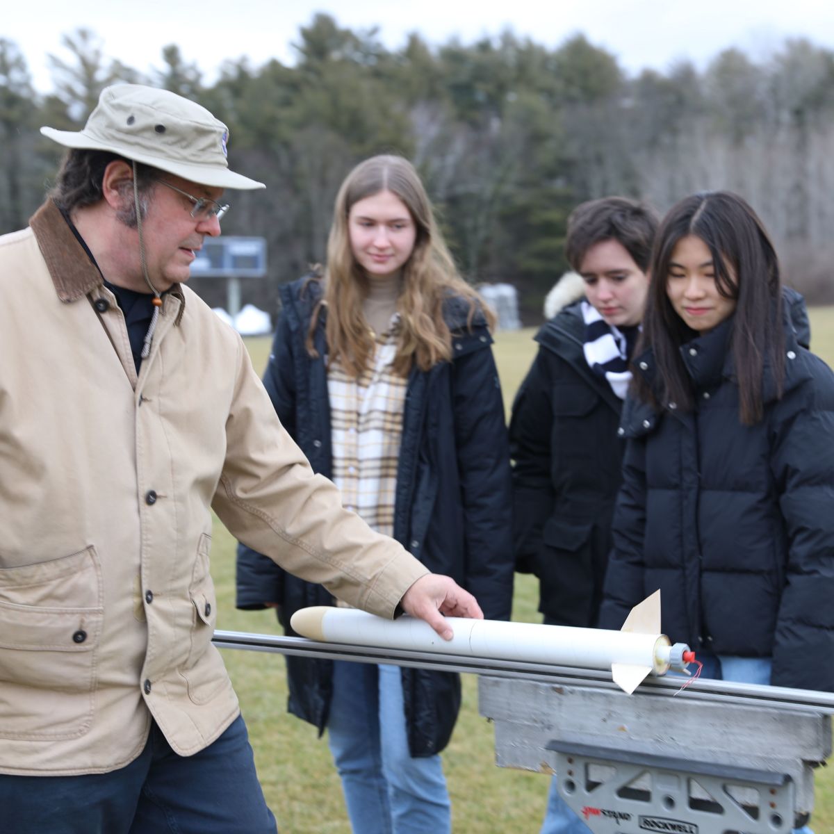 Honors Physics Students Launch Rockets in Preparation for National Contest News The