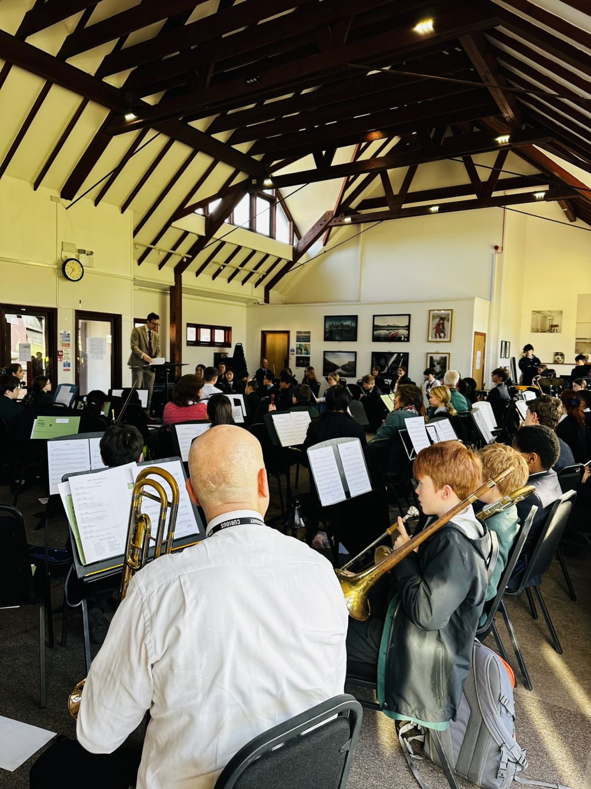 Orchestral Vs. Chamber:  The Sound, The Story, The Soul - 6u70kf6