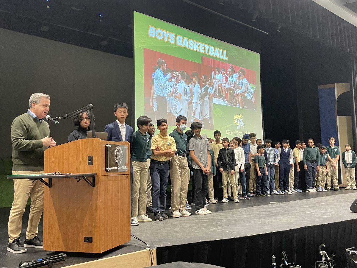 Middle School Holds Winter Sports Awards | News Posts