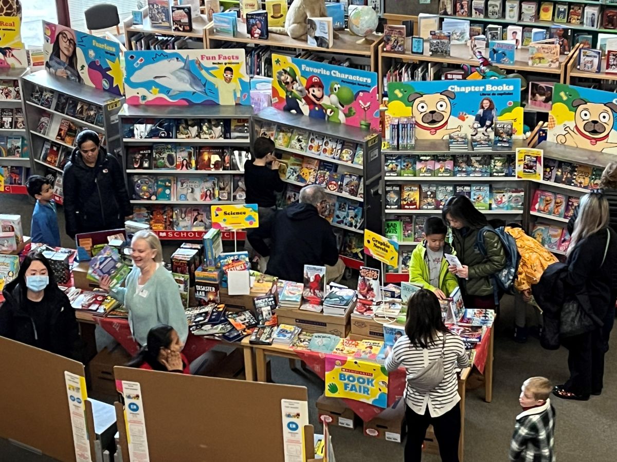 Scholastic Book Fair Returns to Cascade Ridge News Article Cascade