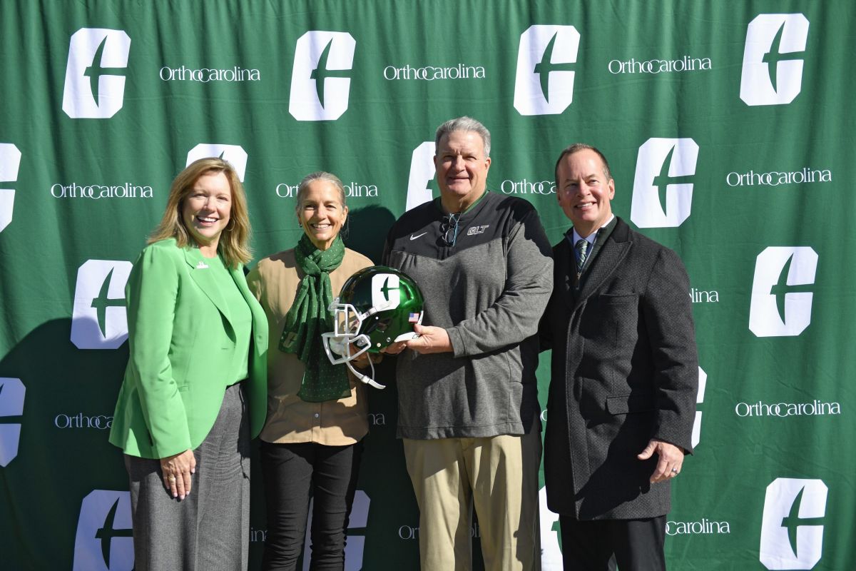 Poggi '79 Cites Finney's Example in his Coaching Philosophy at  UNC-Charlotte, News and Events