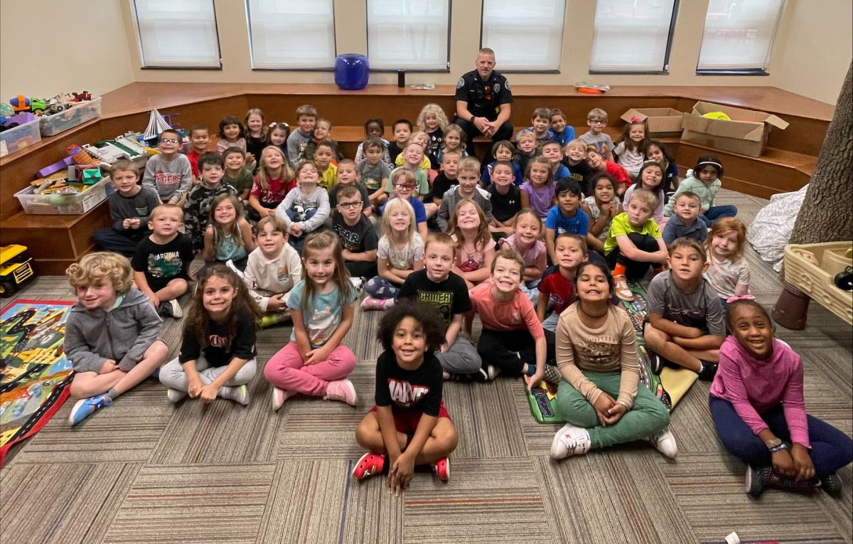 Officer Hale Visits Brooks Elementary Kindergarten Students Post Detail Moon Area School