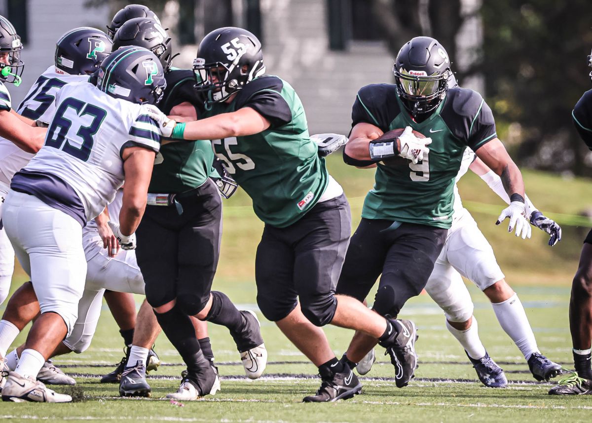 team-spotlight-varsity-and-jv-football-2023-buzz-details