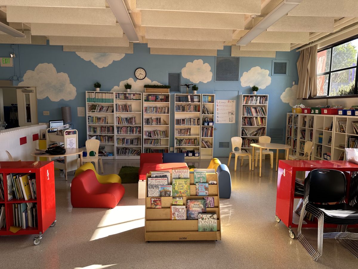 Call for AVS Library Volunteers post Alta Vista School