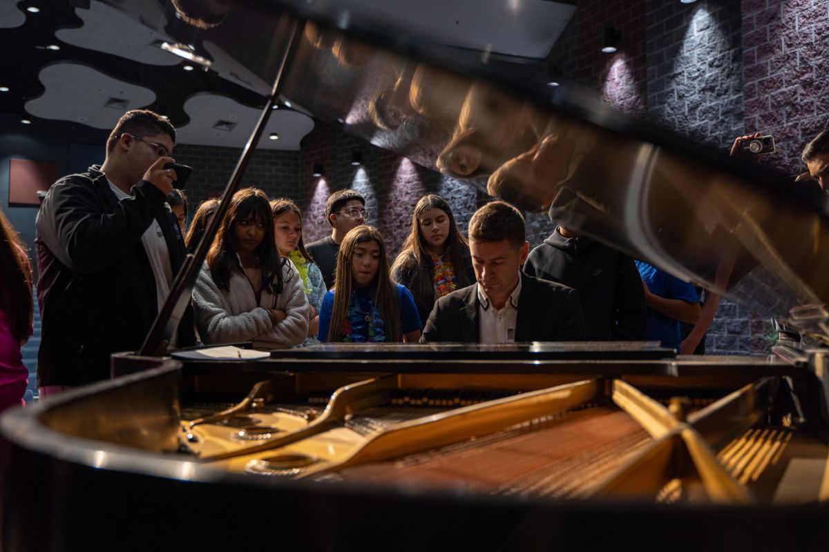 lake-view-high-school-students-host-concert-and-workshop-with-juilliard