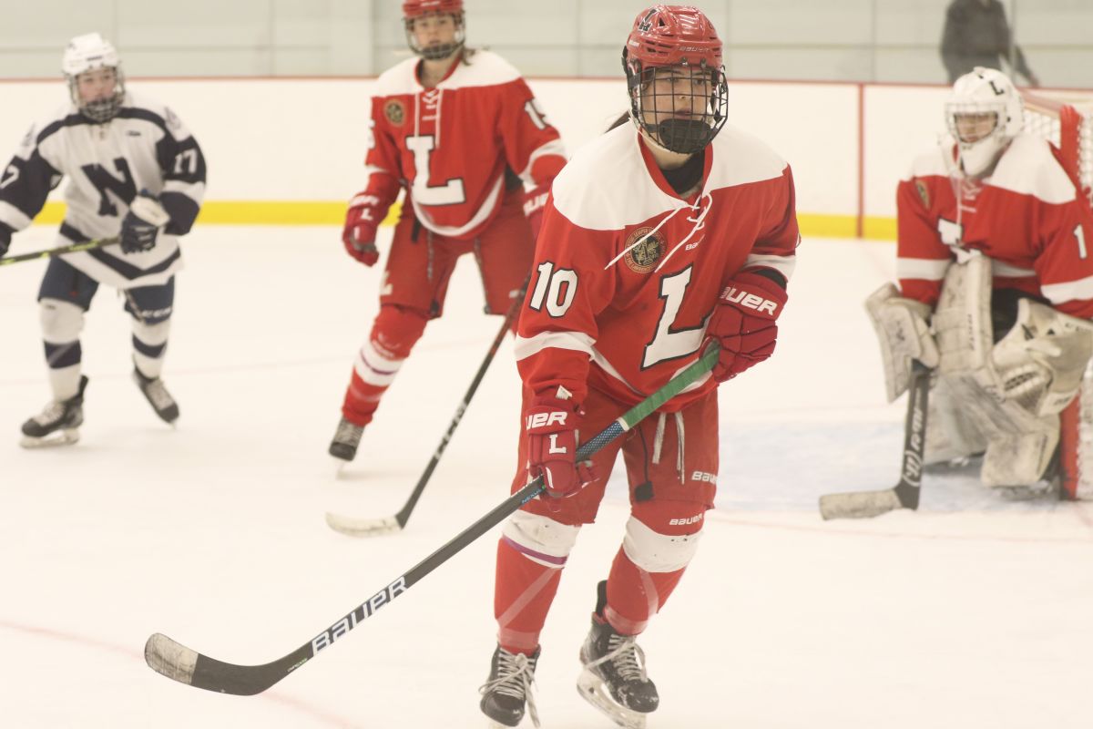 Ellie Dimatos ’25 Earns Spot on Women’s Under18 Ice Hockey Team USA