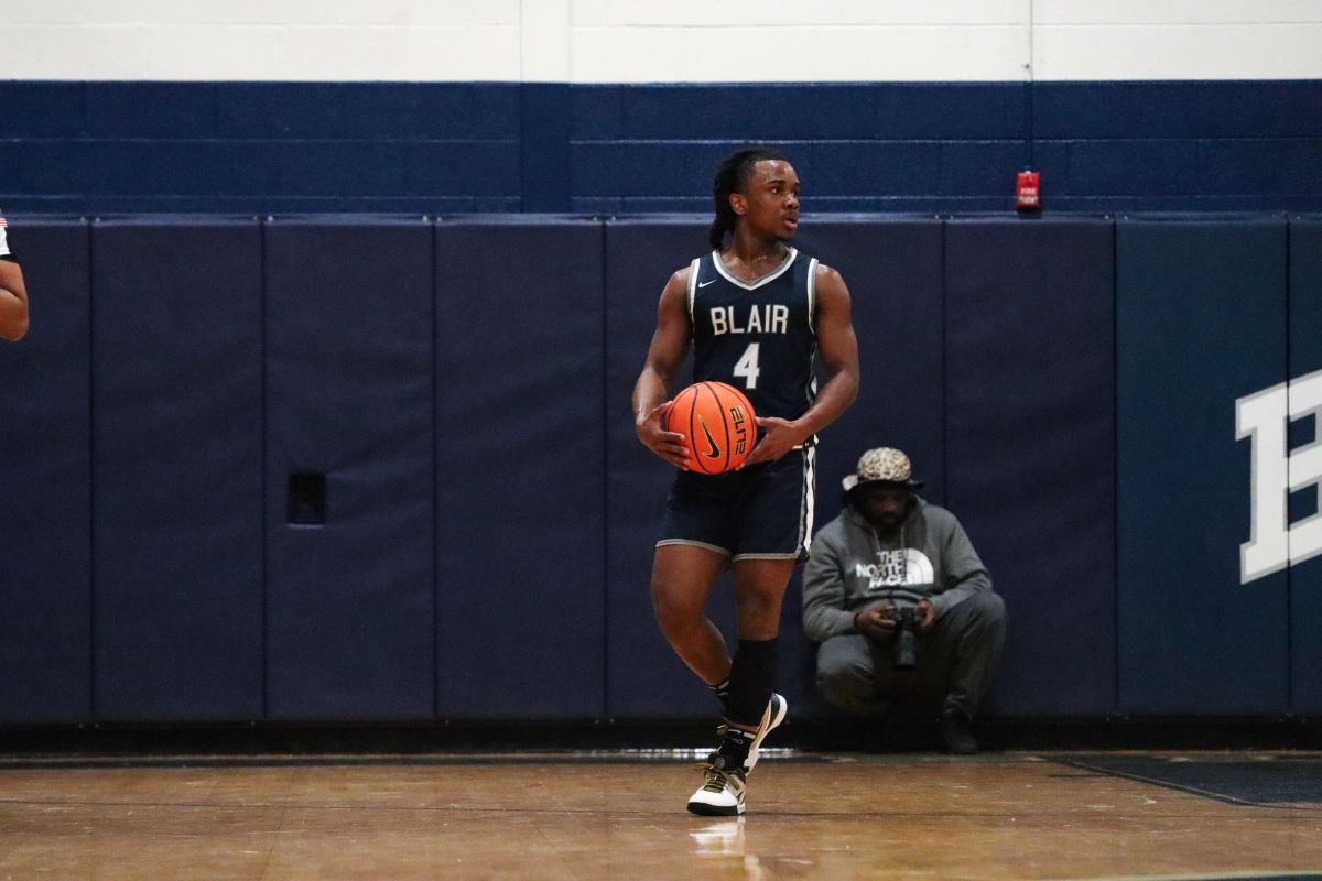 Boys' Varsity Basketball Goes Undefeated at Scholar Roundball Classic