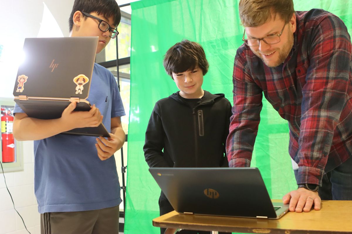 Genoa Middle School teacher weaves Portrait of a Graduate skills in