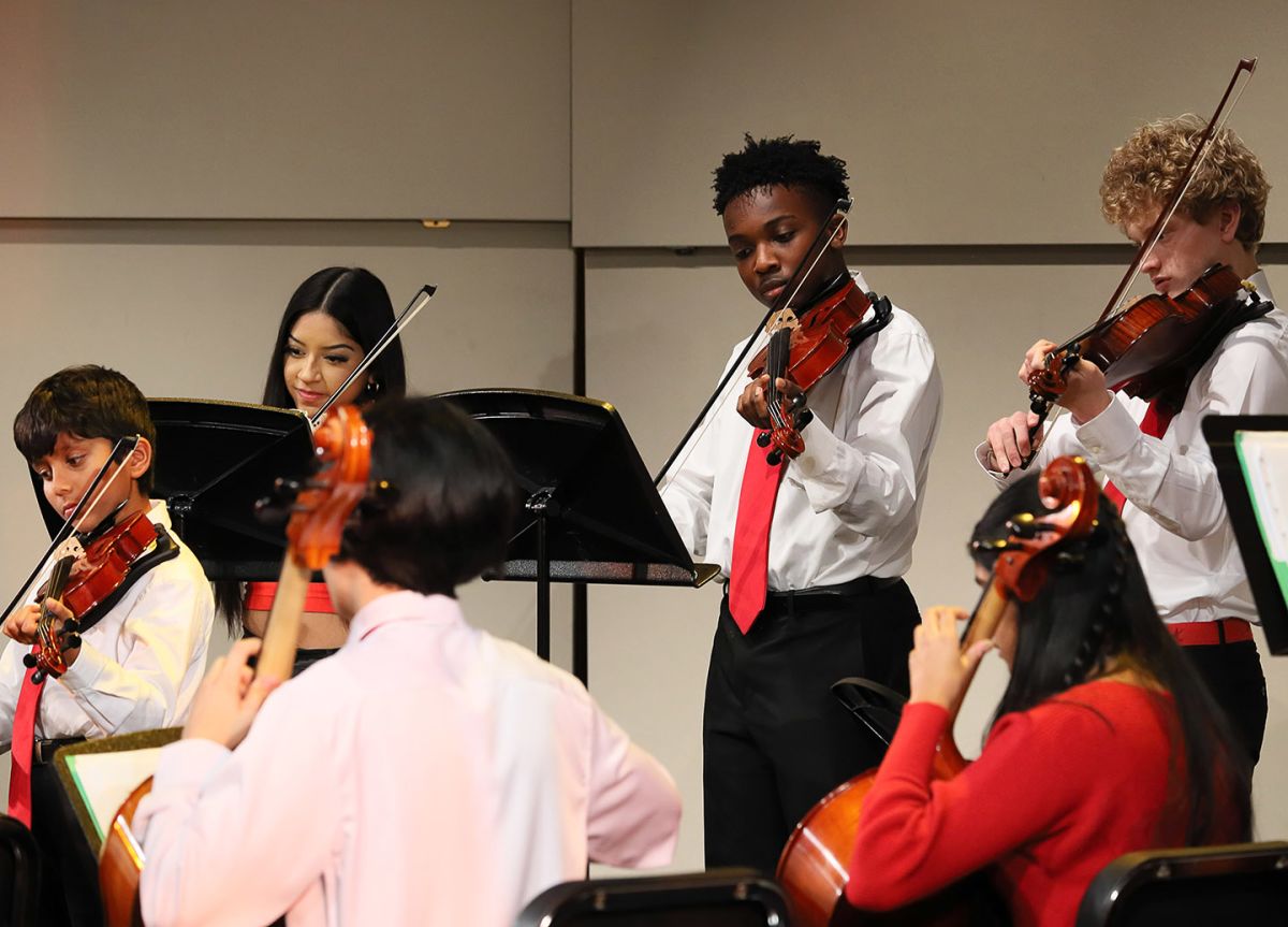 Middle and Upper School String Ensembles and Chorus Perform in Founders