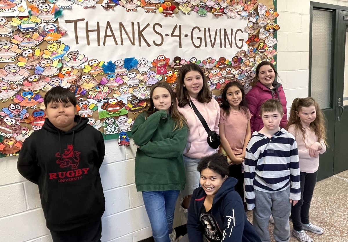 William Floyd Elementary School Student Government Hosts Holiday Drives