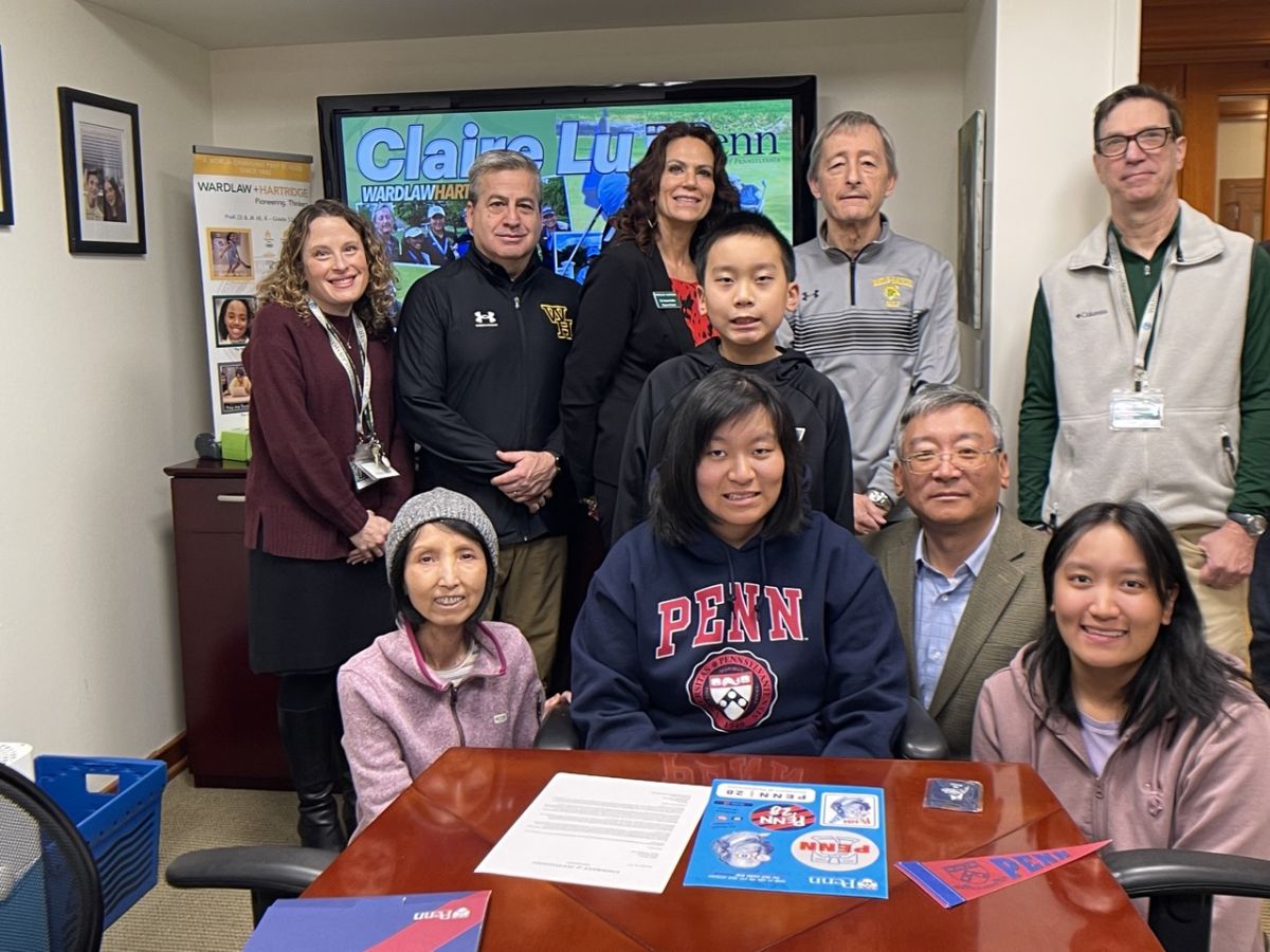 Claire Lu '24 Signs Commitment Letter for UPenn Golf | News Posts