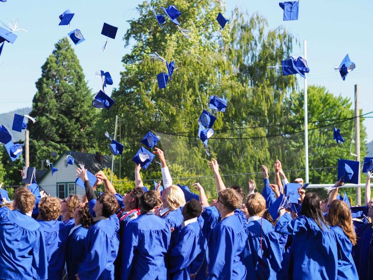 Grants Pass High School celebrates highest graduation rate on record